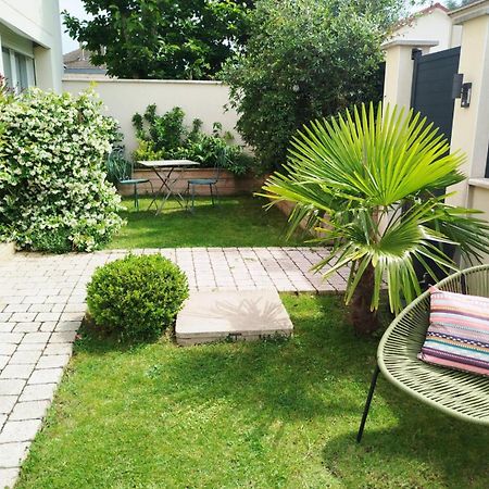 Villa Voltaire Clamart Exterior foto